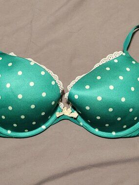 Vintage Victoria's Secret Very Sexy Push-up Bra